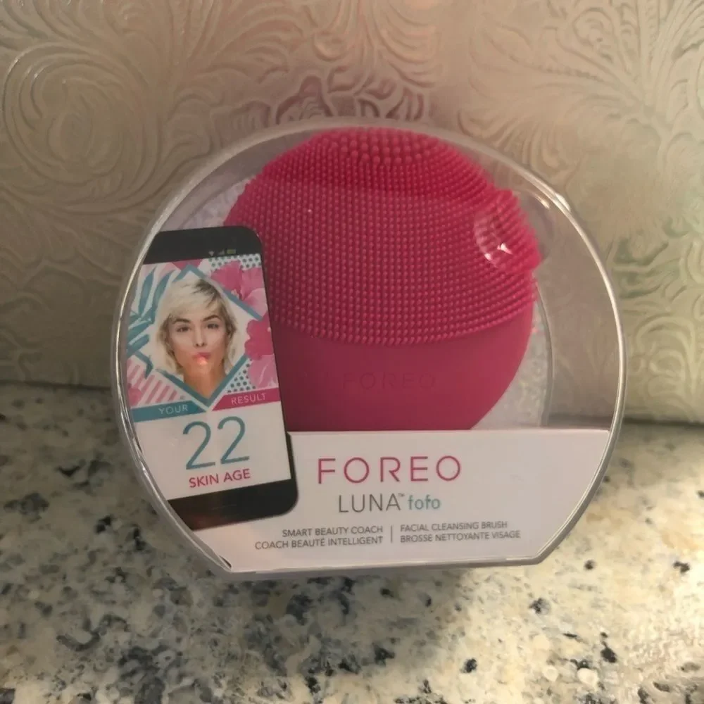 FOREO Luna fofo Smart beauty facial cleaner brush